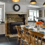 Box Tree - Uk47034 * Kirkby Lonsdale