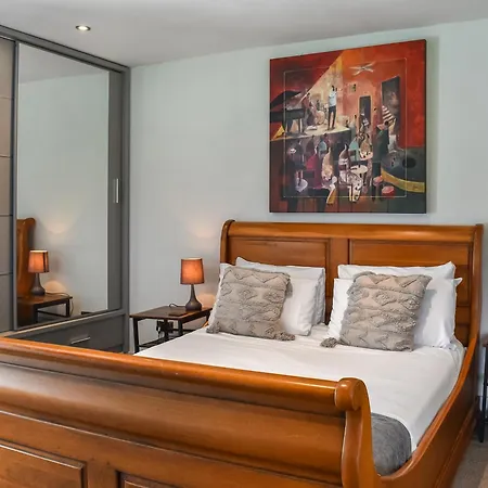 Box Tree - Uk47034 * Kirkby Lonsdale