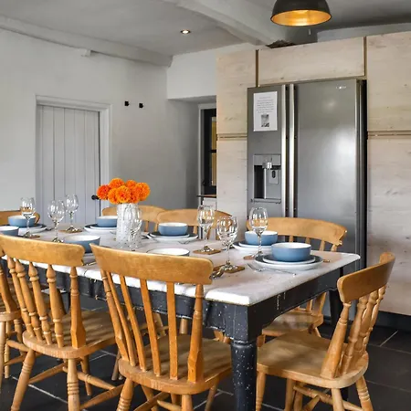 Dom wakacyjny Box Tree - Uk47034